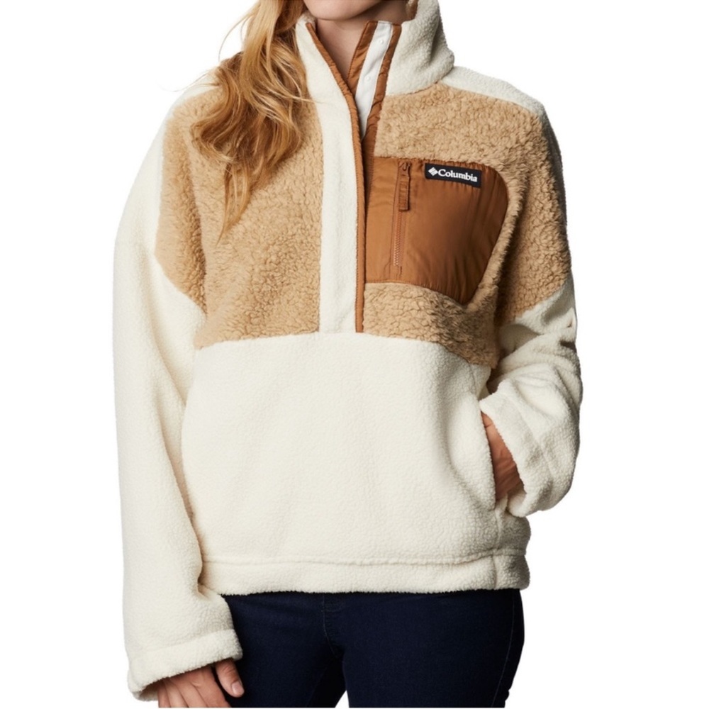 Colombia Lodge Sherpa Pullover Fleece in Beige